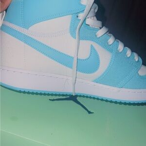 Nike Women's Sneakers in Blue and White